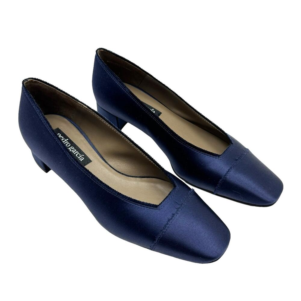 Pedro Garcia Eladia NEW Navy Silk Satin Low Block Heel Slip On Pump $550 - Picture 8 of 14
